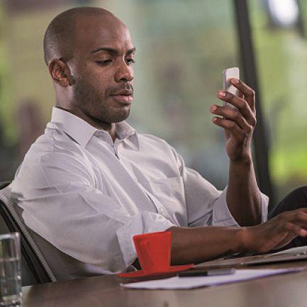 Découvrez les offres 4G et accédez au trés haut débit depuis votre mobile sur le réseau SFR